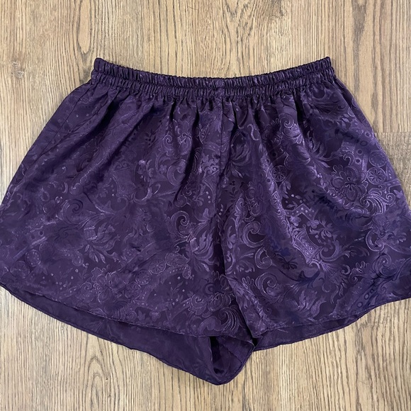Victoria’s Secret gold label shorts purple size S - Picture 2 of 5